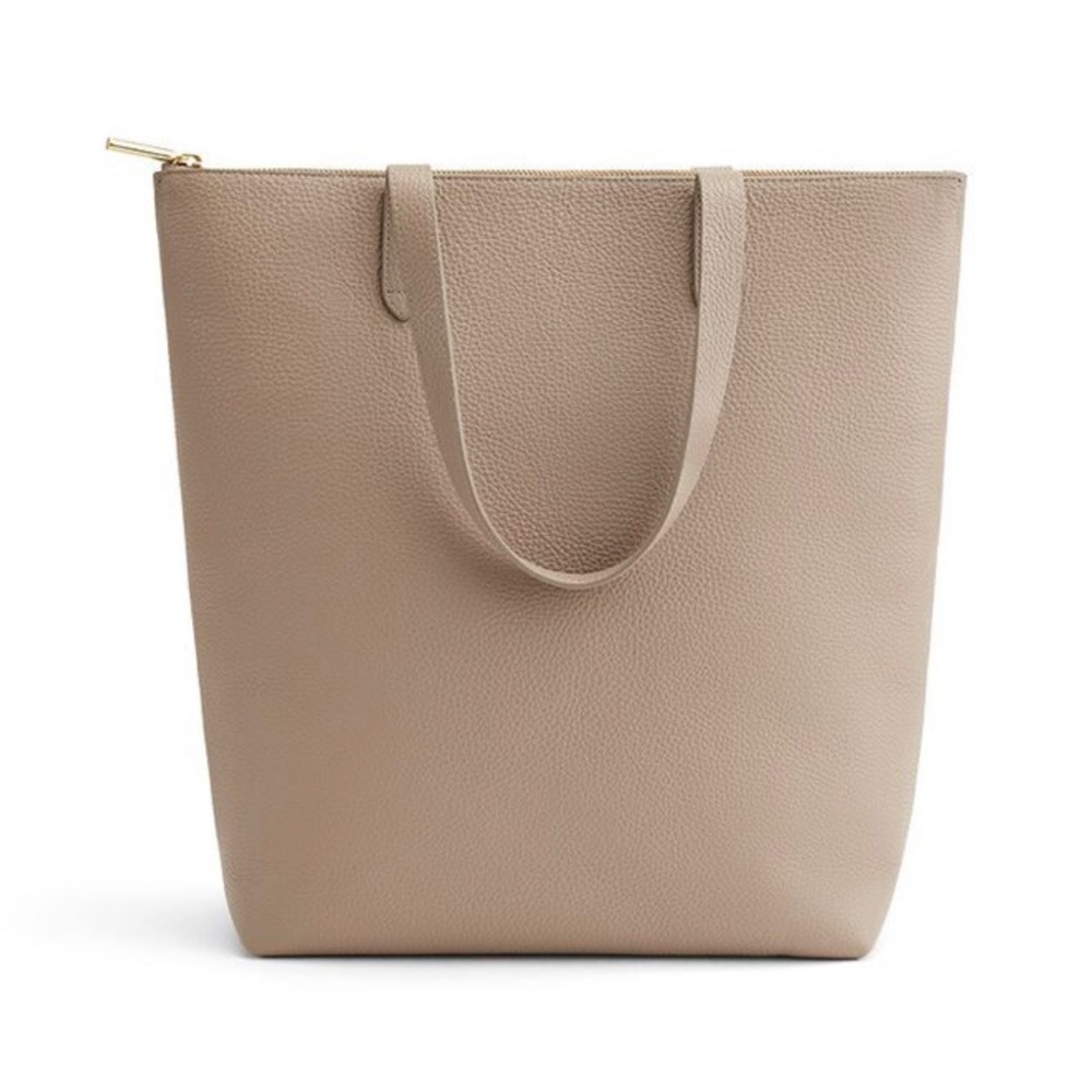 Cuyana structured zipper tote